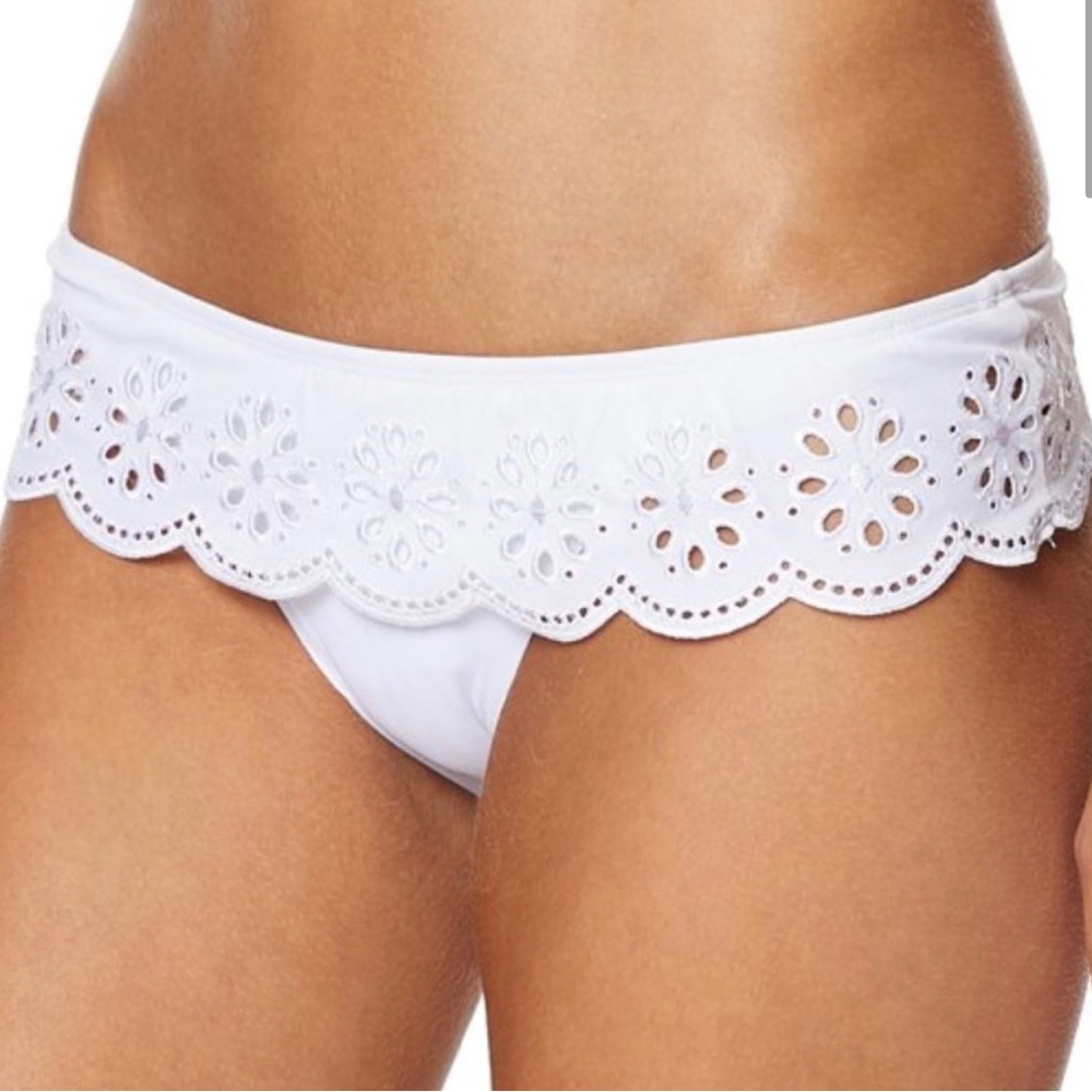 AVEC LES FILLES WHITE RUFFLE EYELET BIKINI BOTTOMS NWT